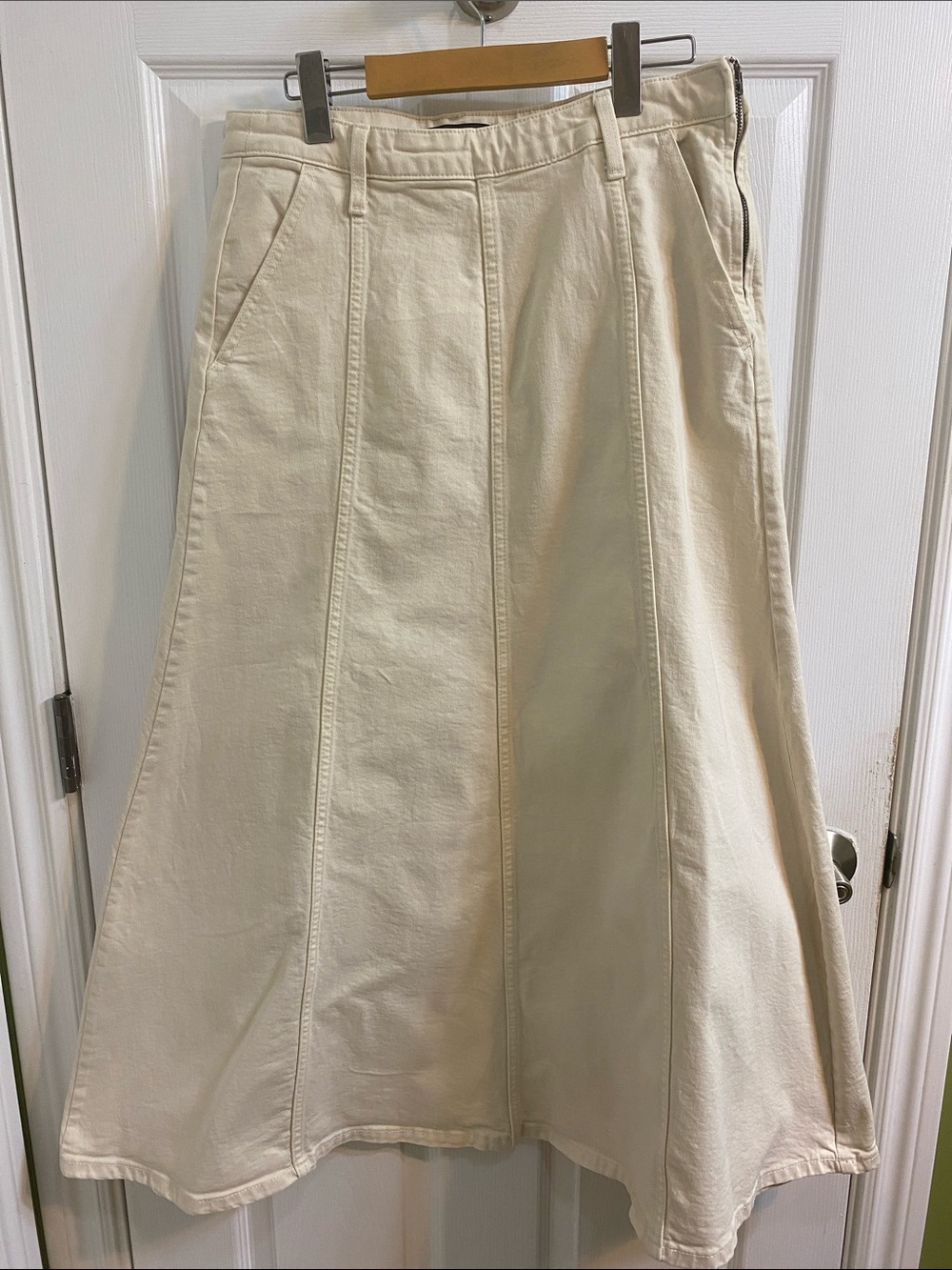Banana Republic Ecru Denim Panelled Maxi Flare Skirt Size 8 Petite Capsule Fall